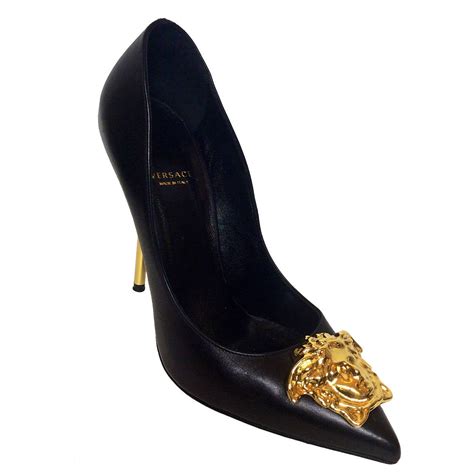 palazzo versace informazioni|versace palazzo high heels.